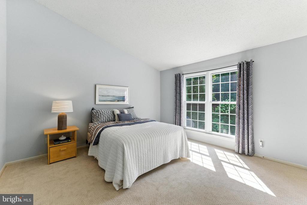 2789 Maple Ridge Dr