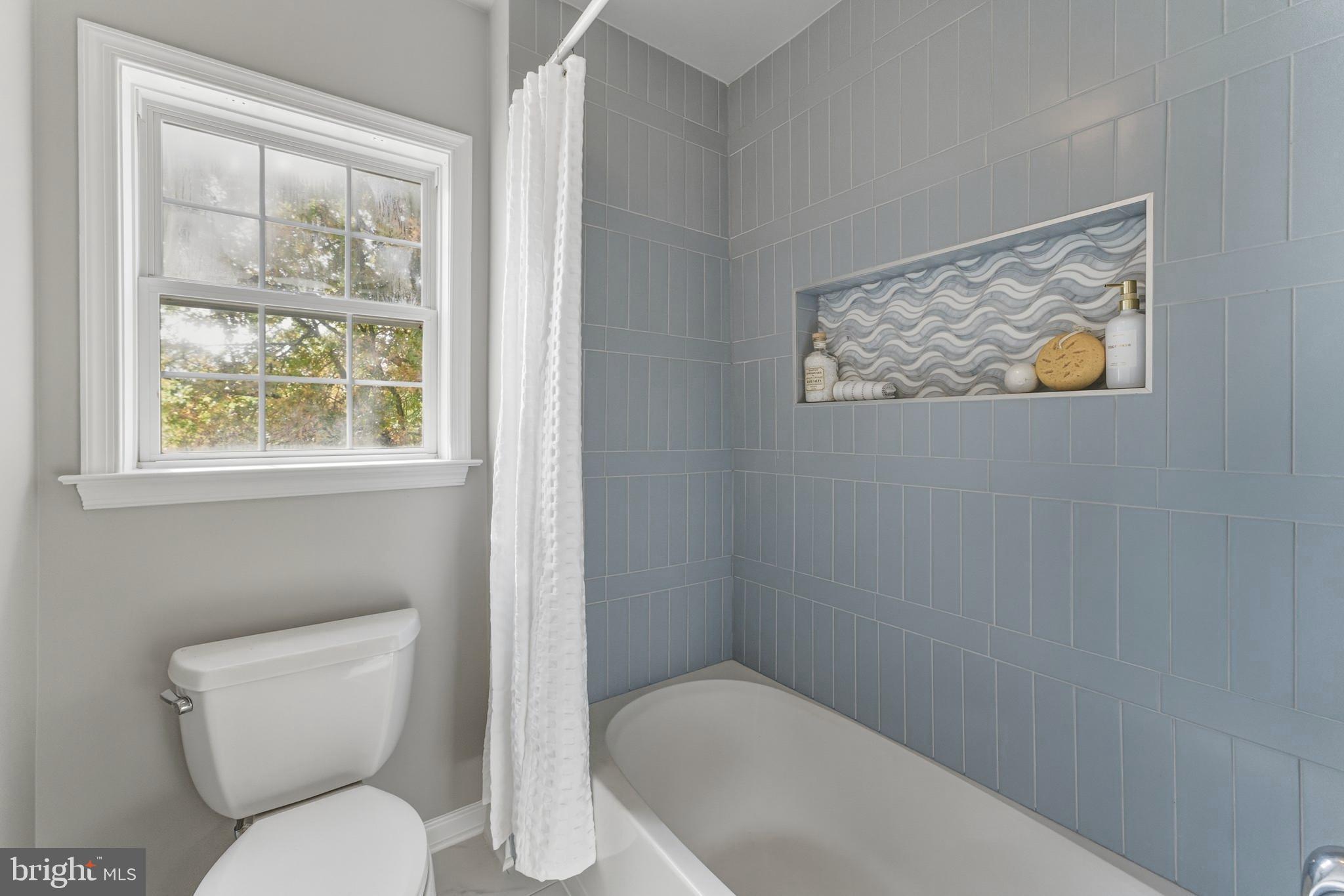 16830 TIDEWATER COURT