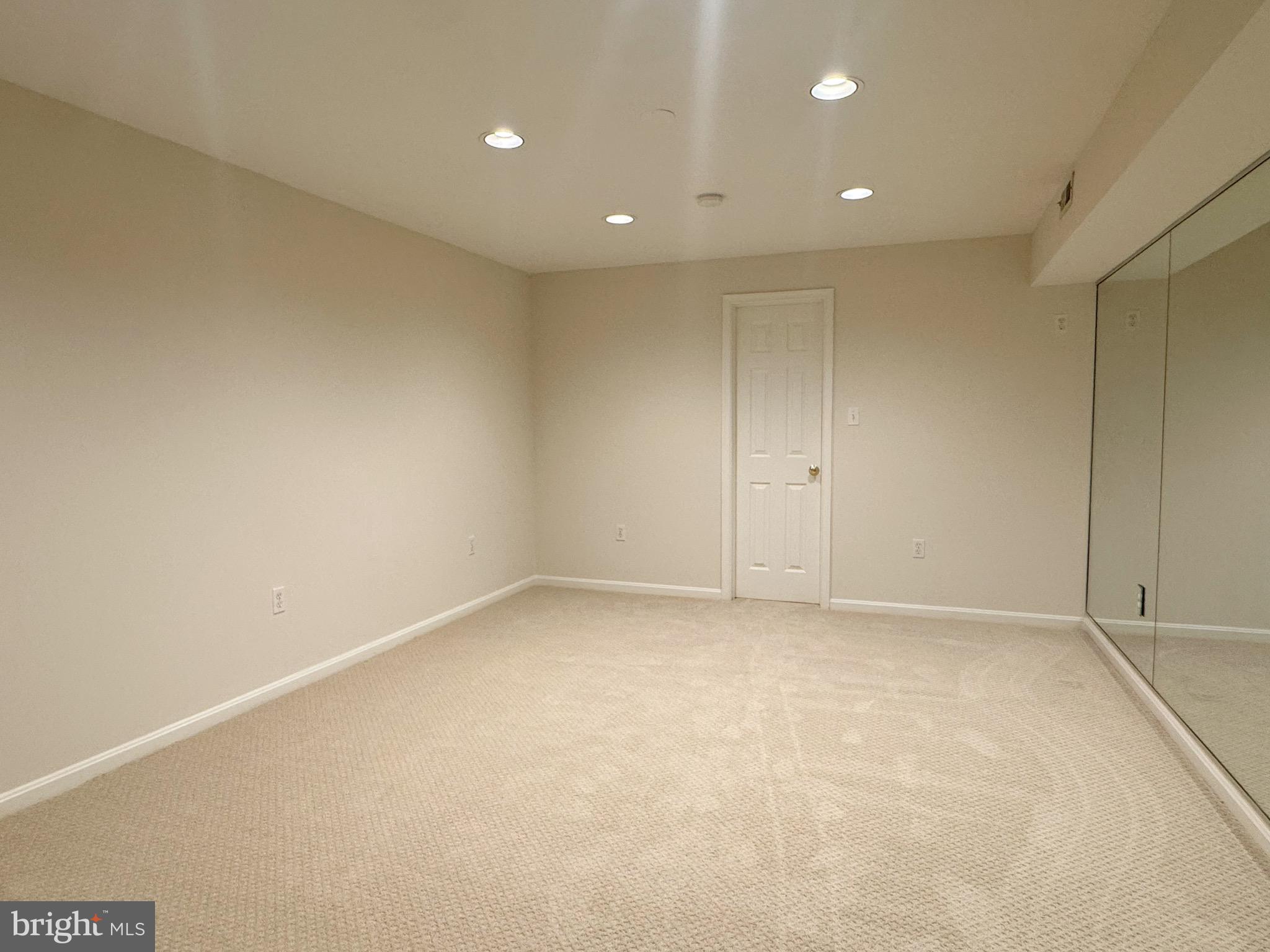 12720 KNIGHTSBRIDGE DRIVE