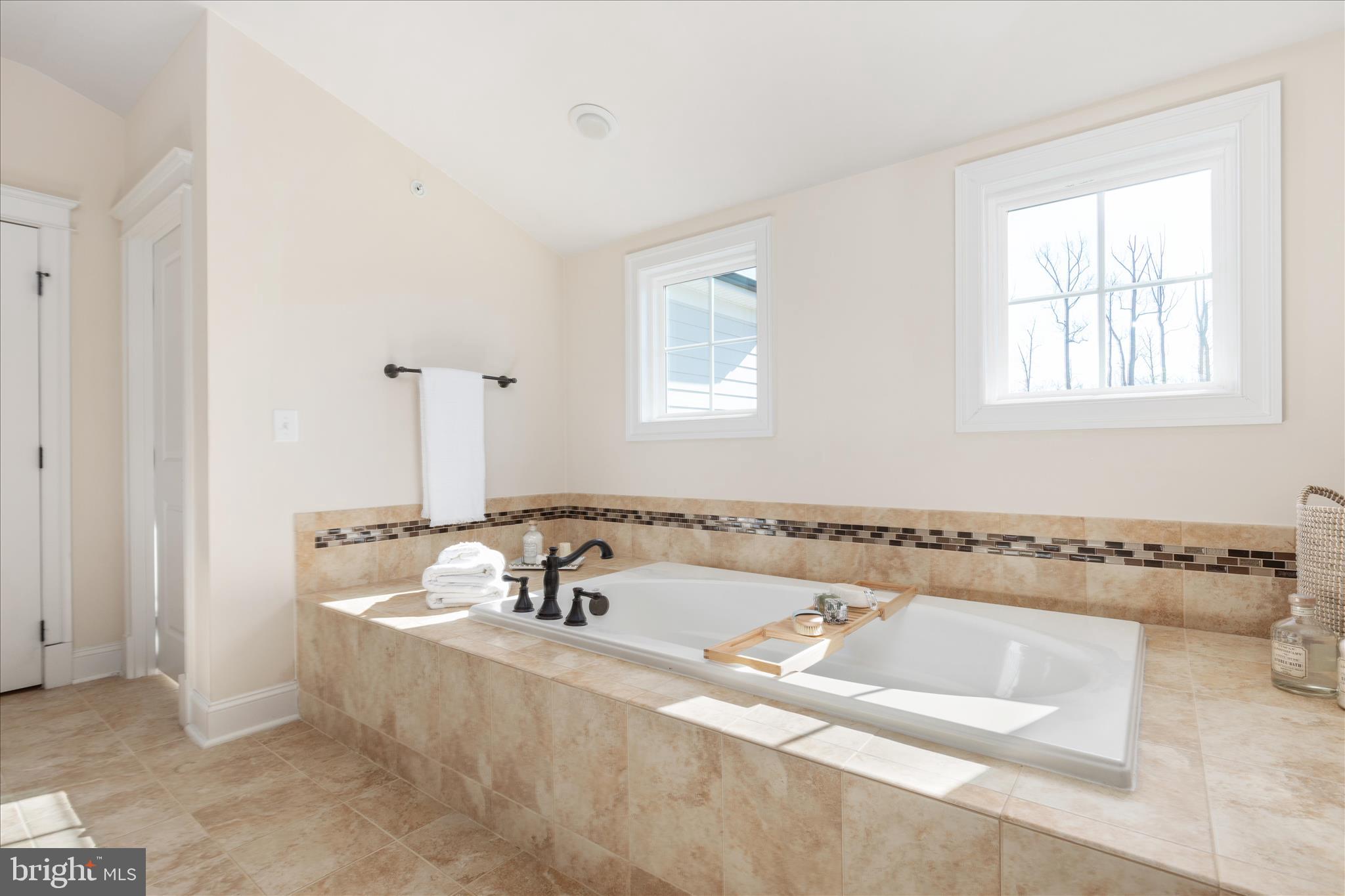 2501 POTOMAC RIVER BOULEVARD