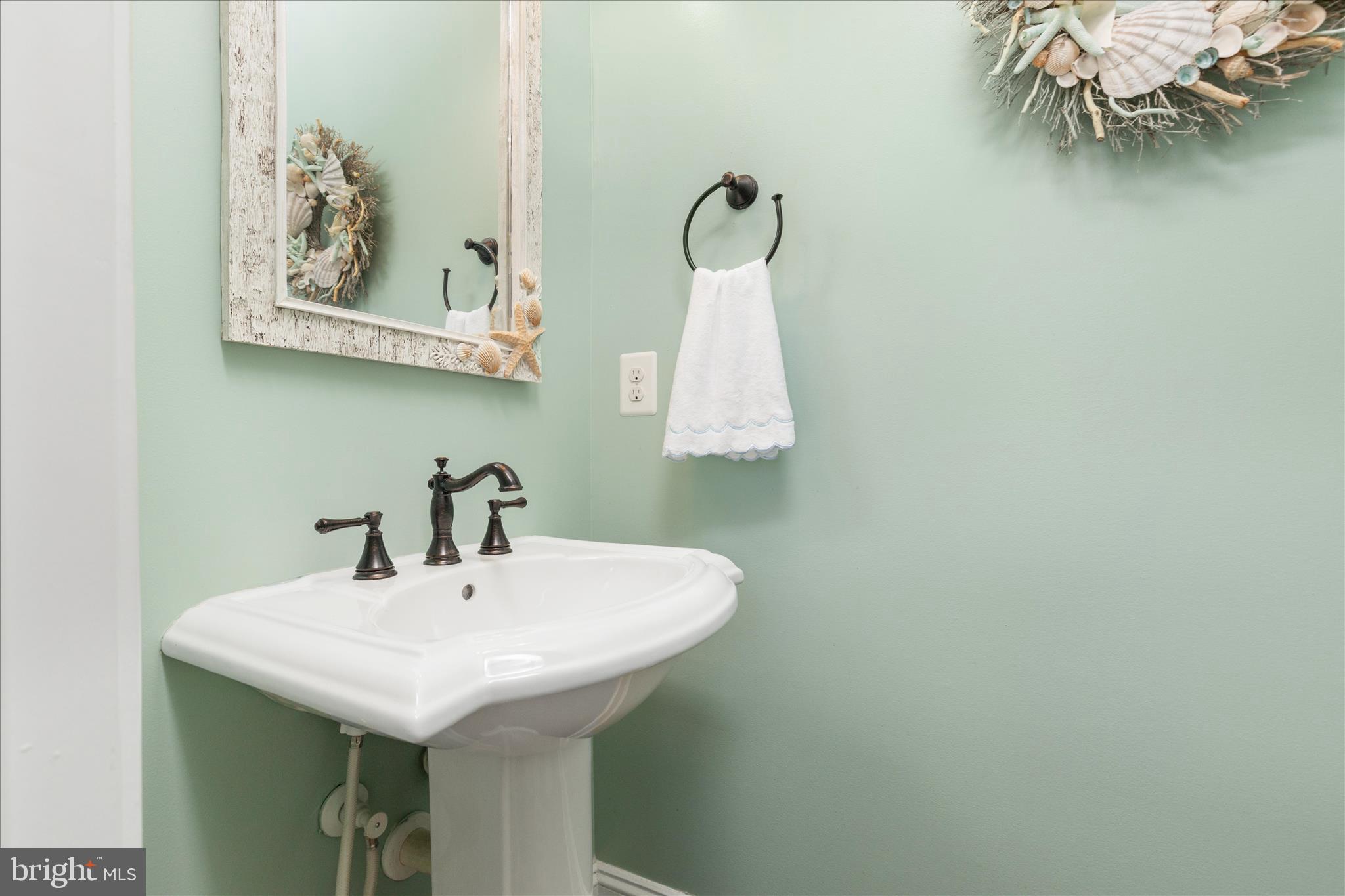 2501 POTOMAC RIVER BOULEVARD