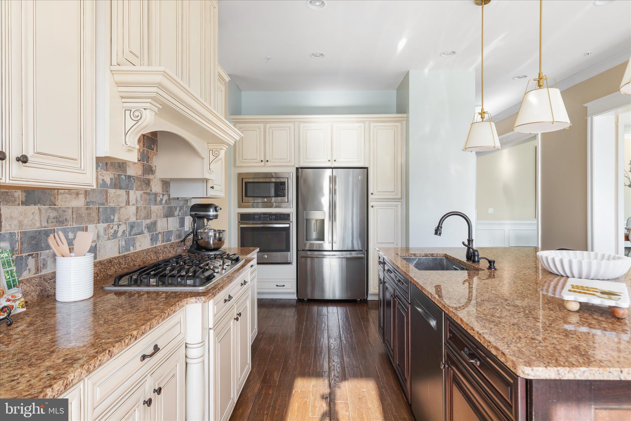 2501 POTOMAC RIVER BOULEVARD