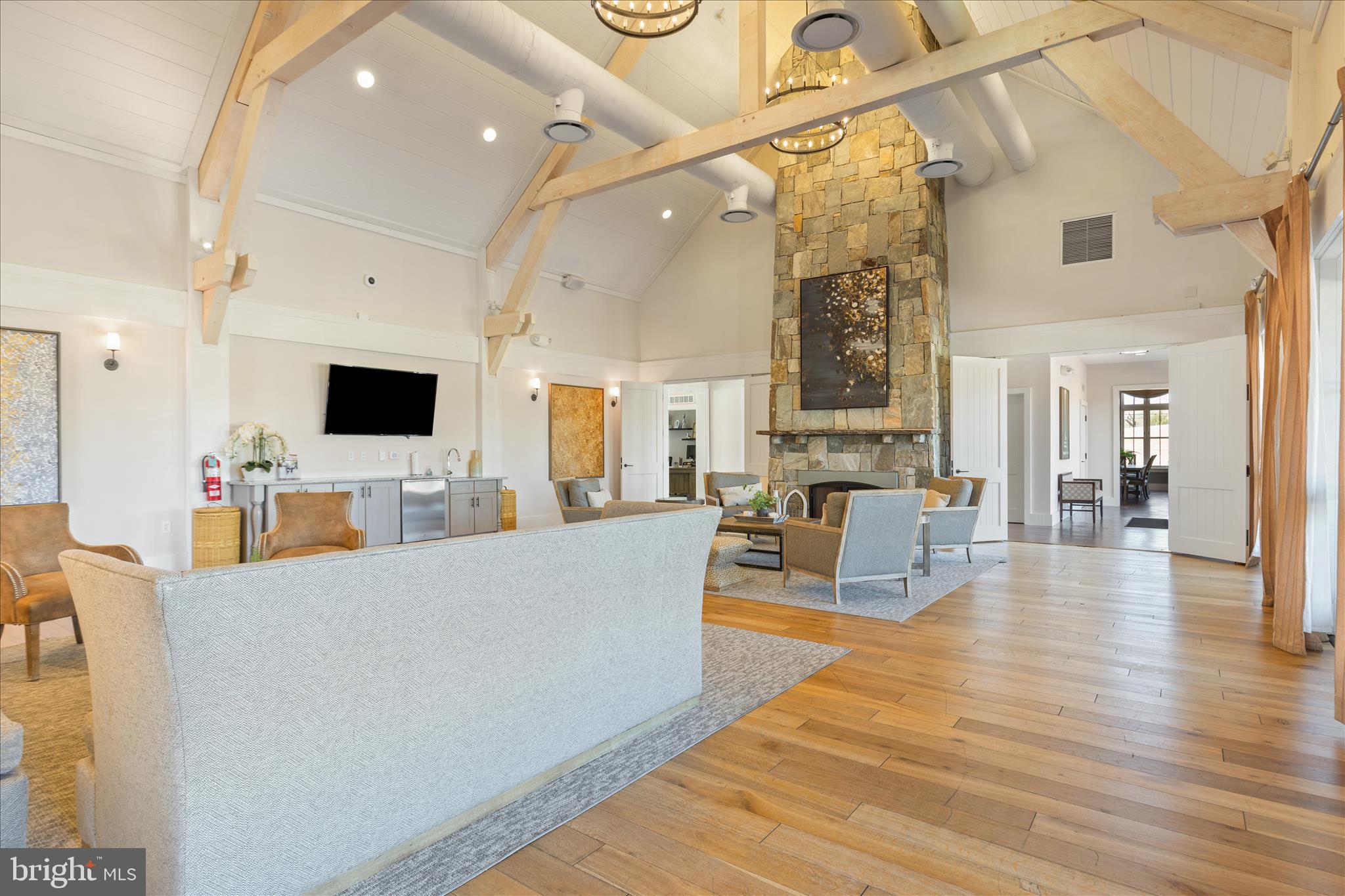 2501 POTOMAC RIVER BOULEVARD