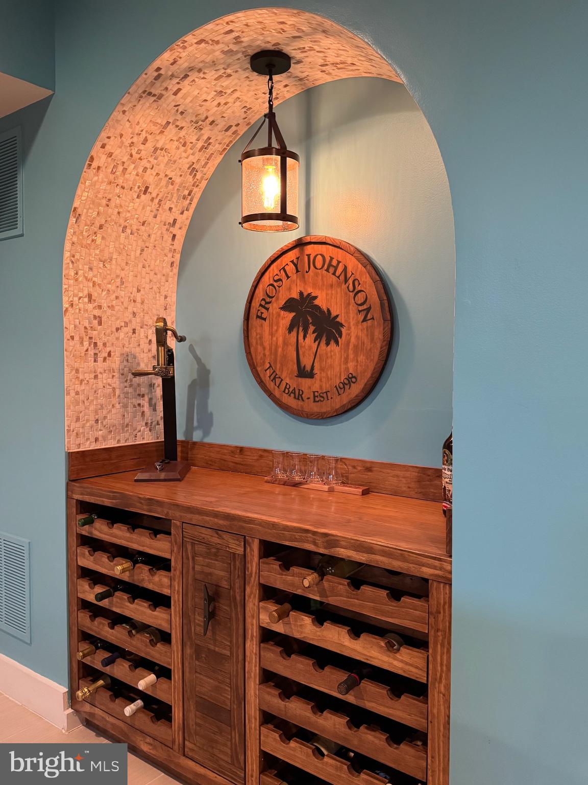 2501 POTOMAC RIVER BOULEVARD