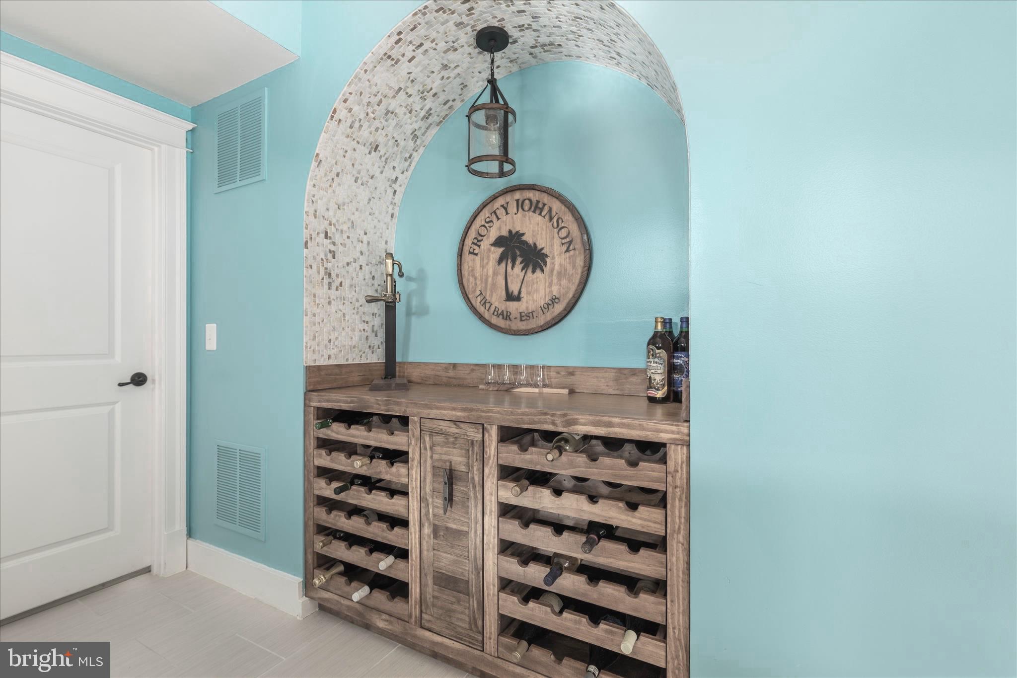 2501 POTOMAC RIVER BOULEVARD