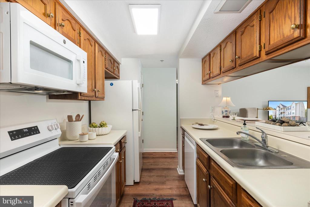 12309 ASHMONT COURT 104