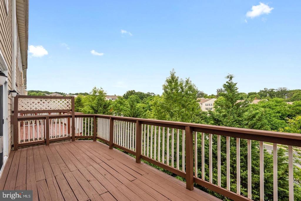 1834 CEDAR COVE WAY