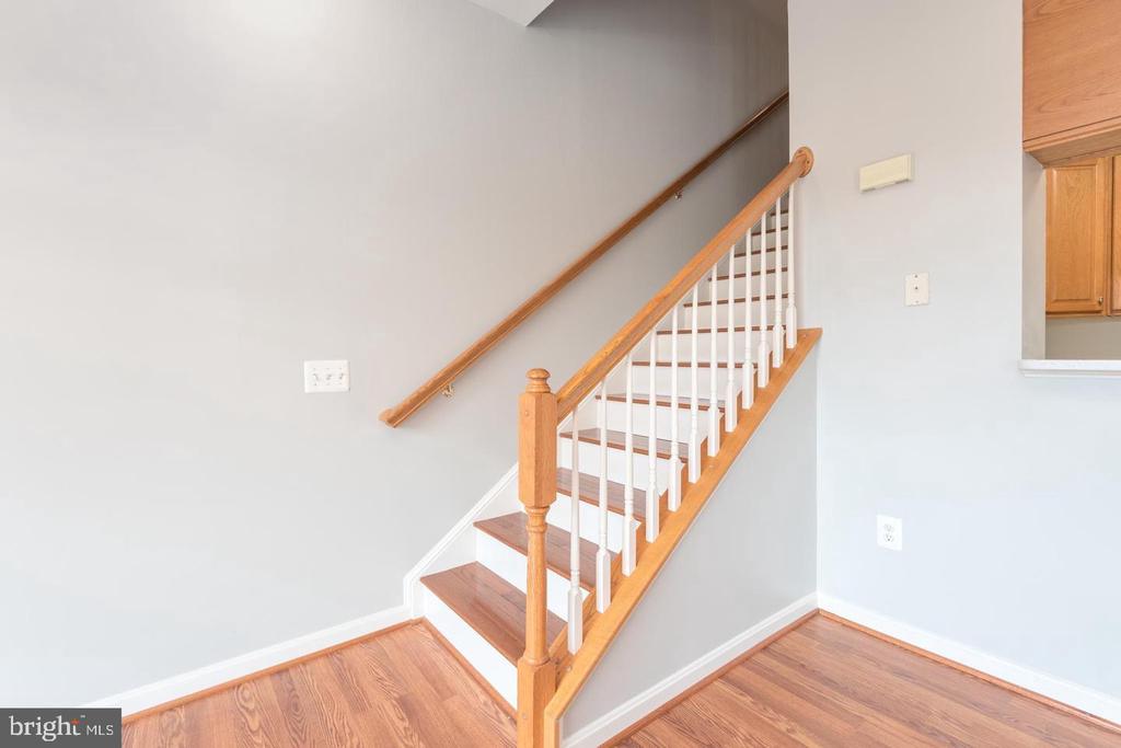 1834 CEDAR COVE WAY