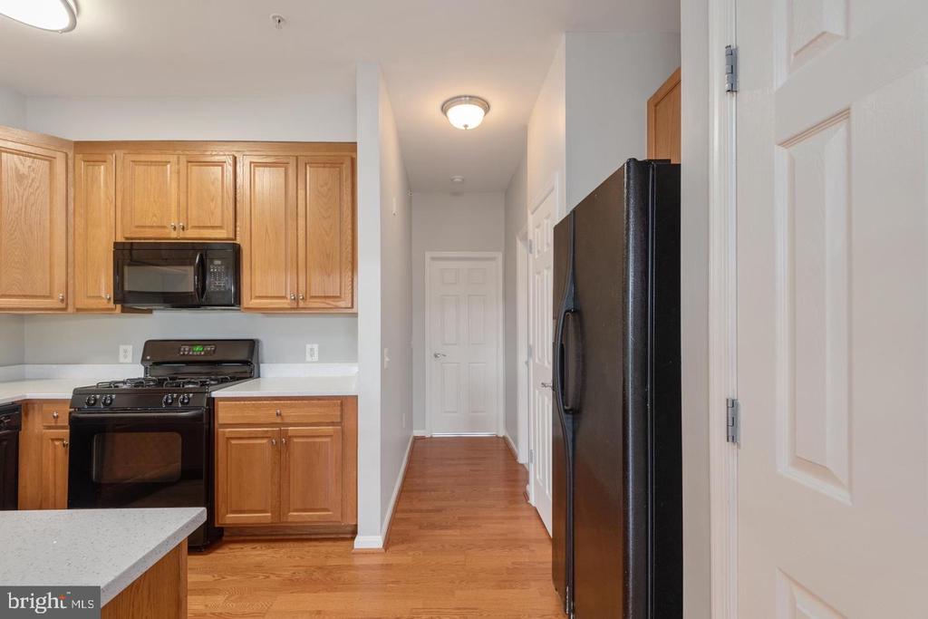 1834 CEDAR COVE WAY