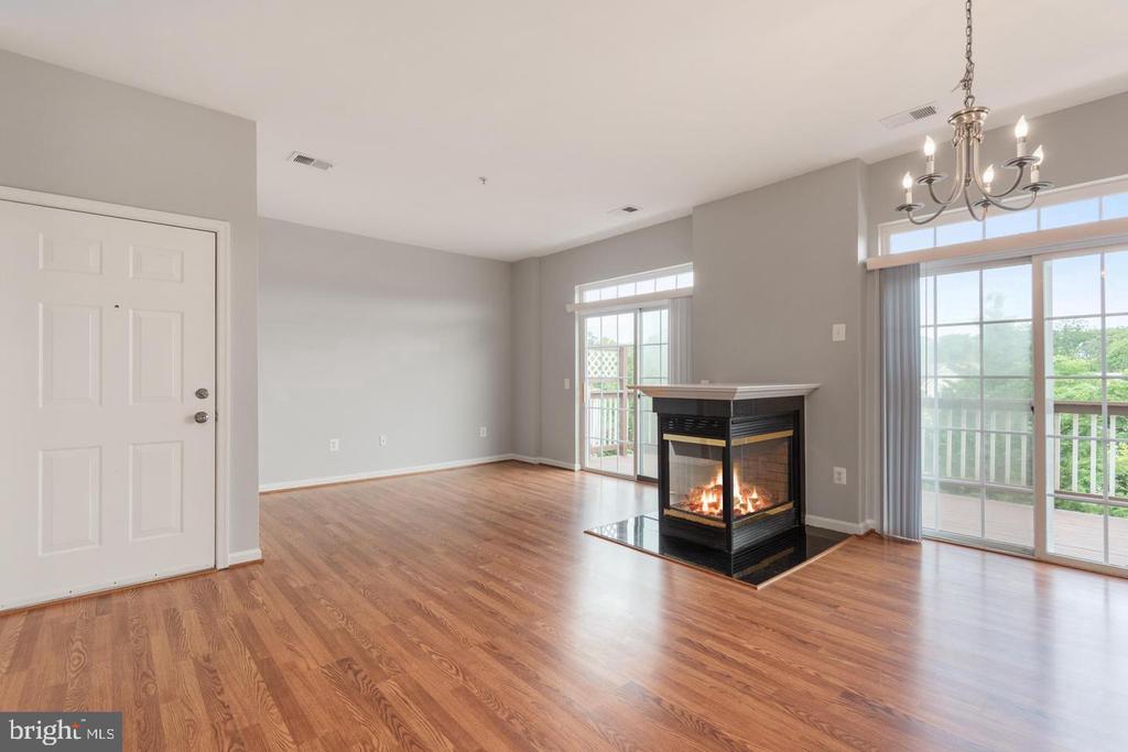 1834 CEDAR COVE WAY