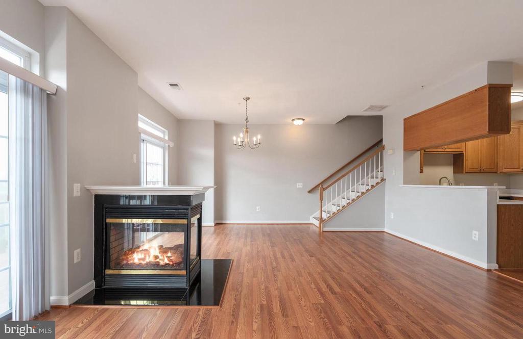 1834 CEDAR COVE WAY