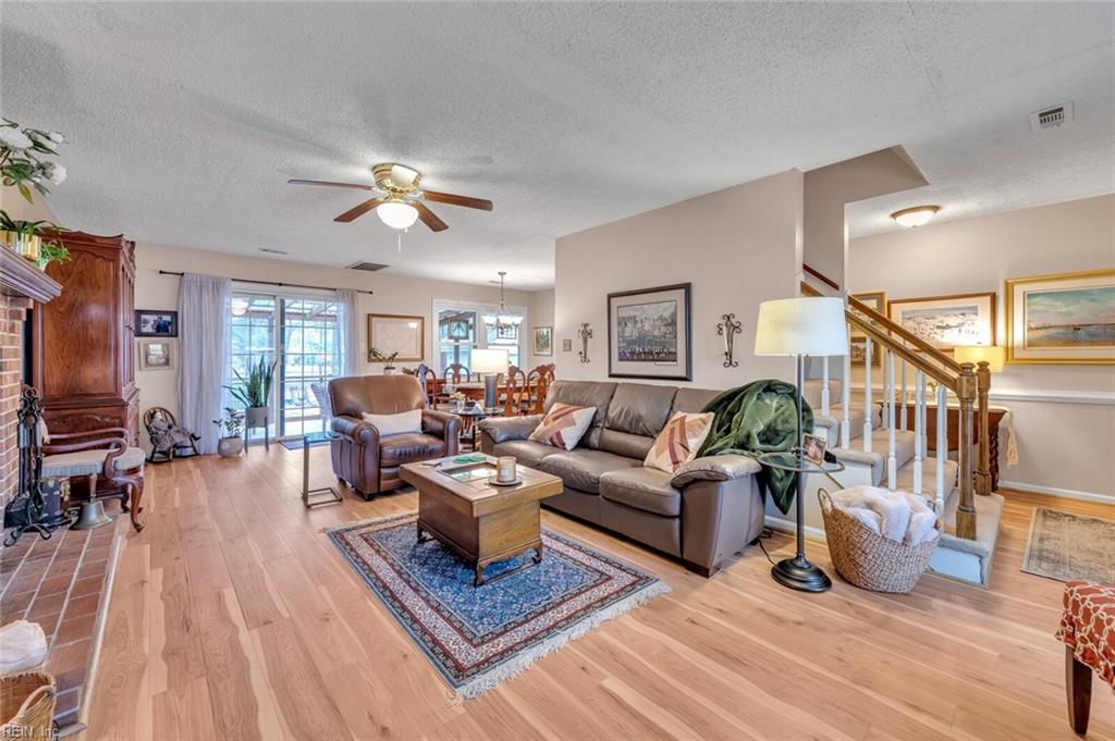 112 Hudgins RD
