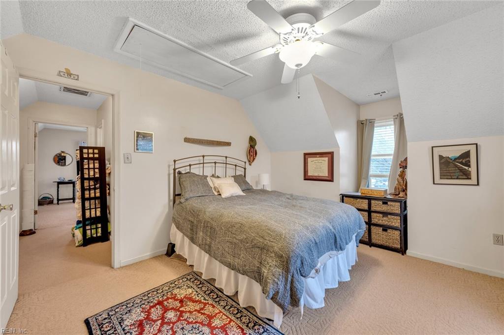 112 Hudgins RD
