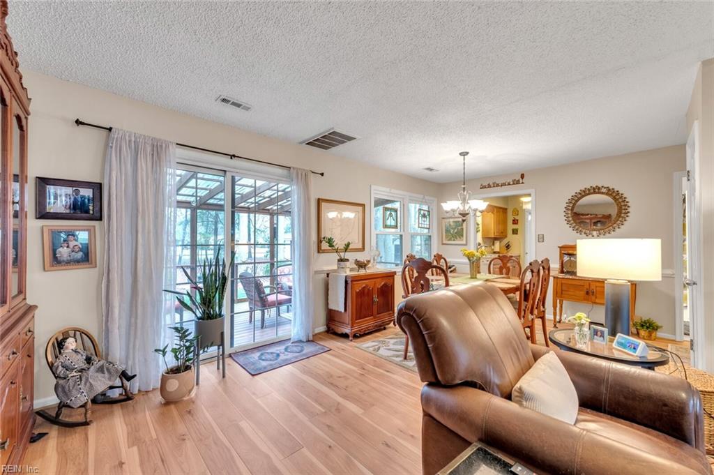 112 Hudgins RD