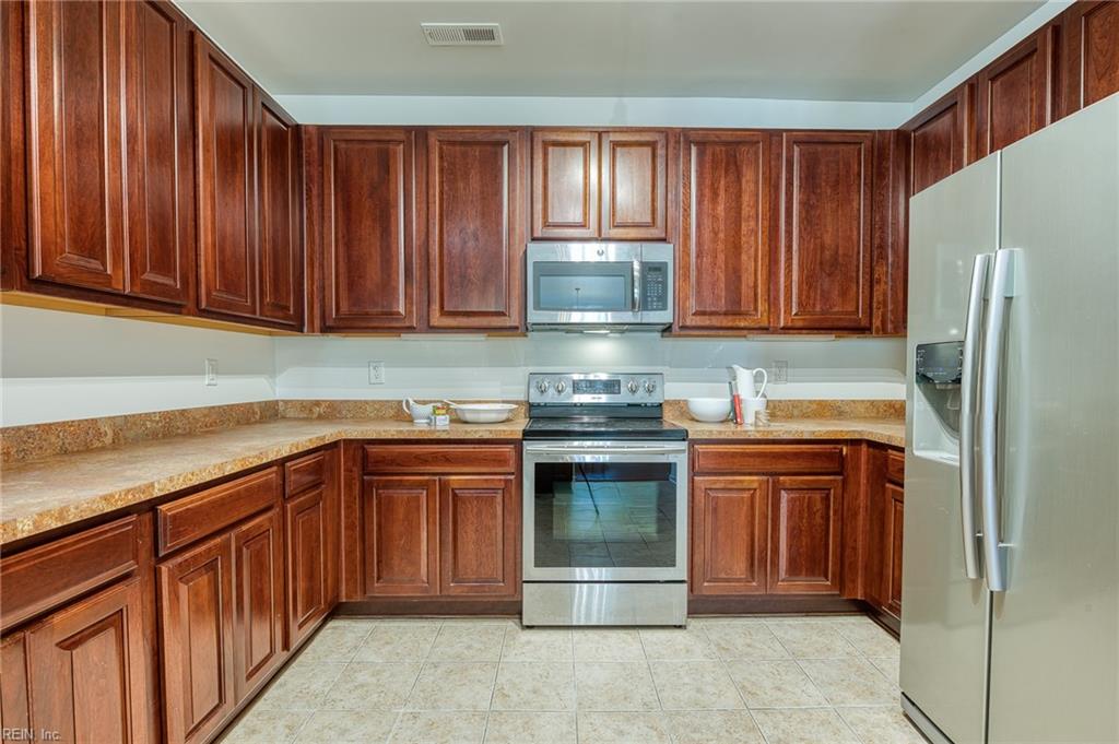 4588 Beacon Hill DR