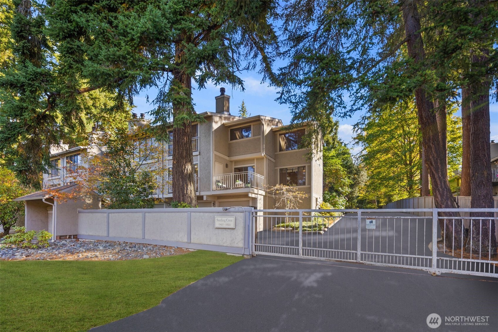 19523 86th Avenue W Unit: 523