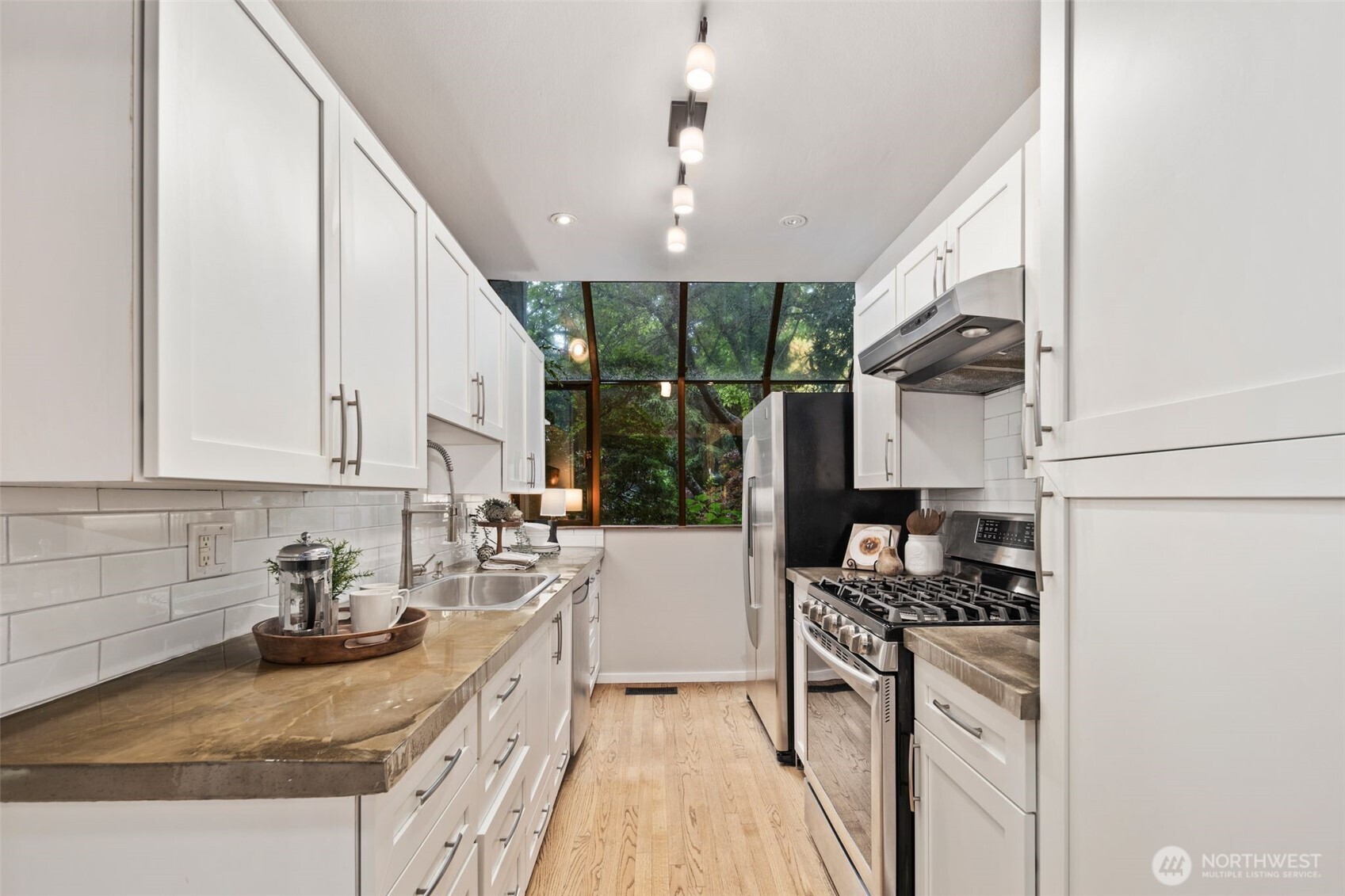 19523 86th Avenue W Unit: 523