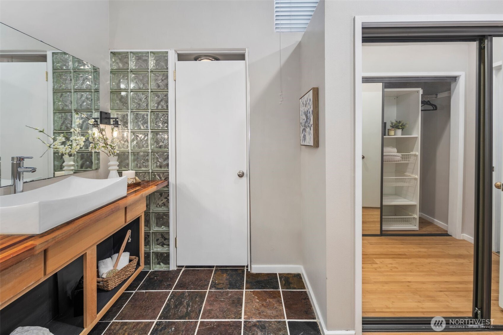 19523 86th Avenue W Unit: 523