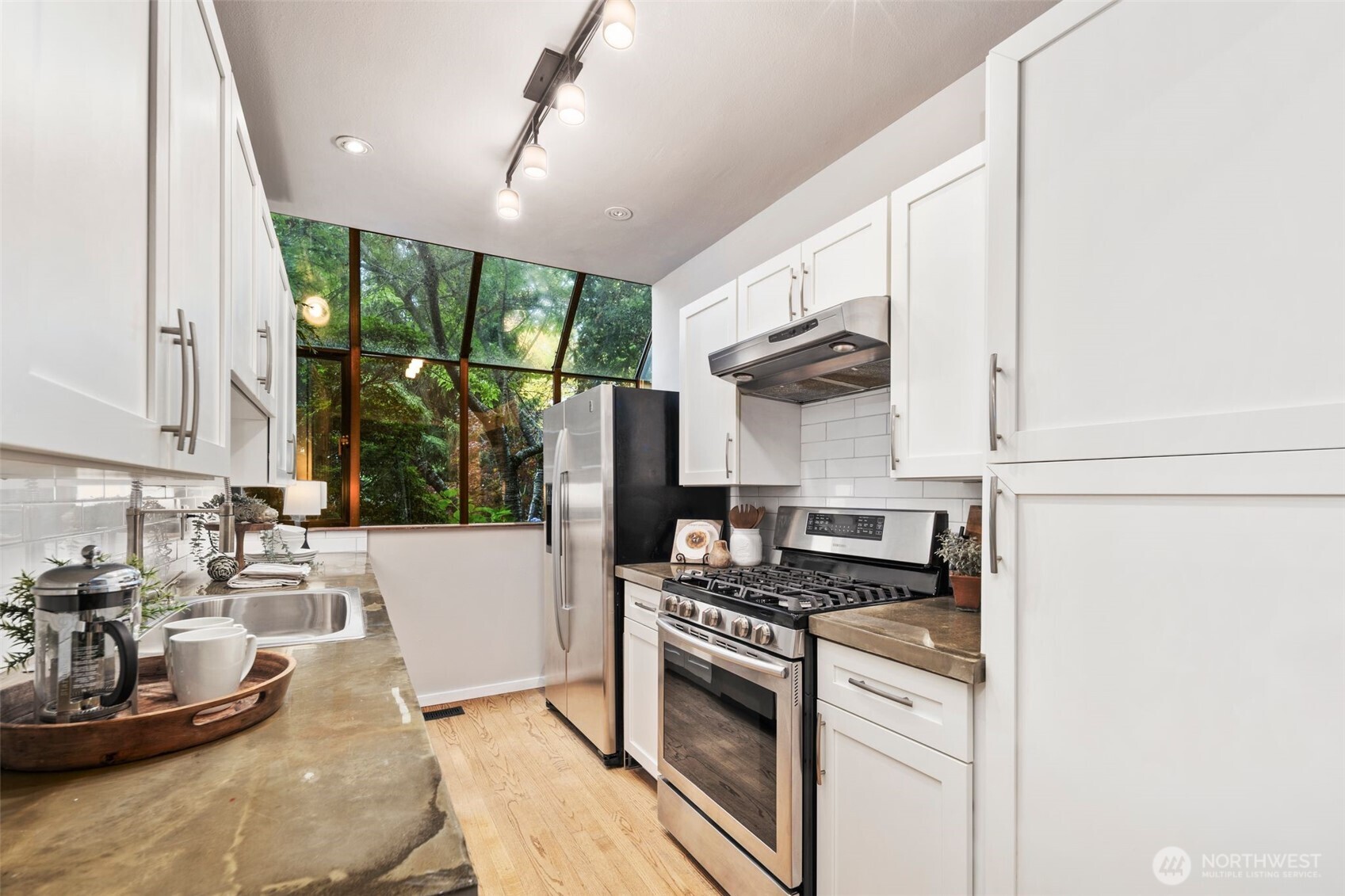 19523 86th Avenue W Unit: 523