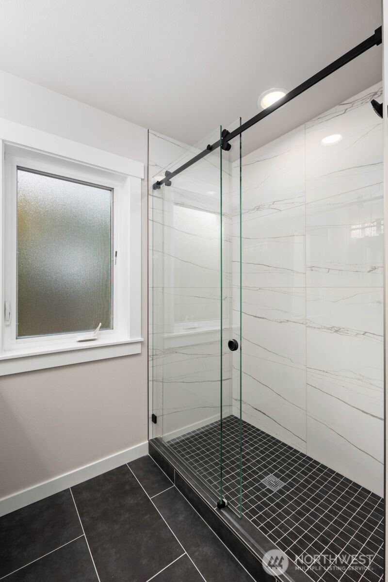 19722 Filbert Drive Unit: 6