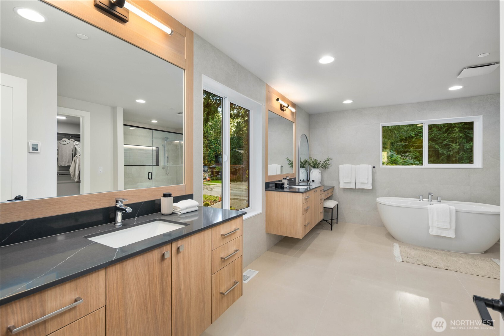 12206 NE 61st Street