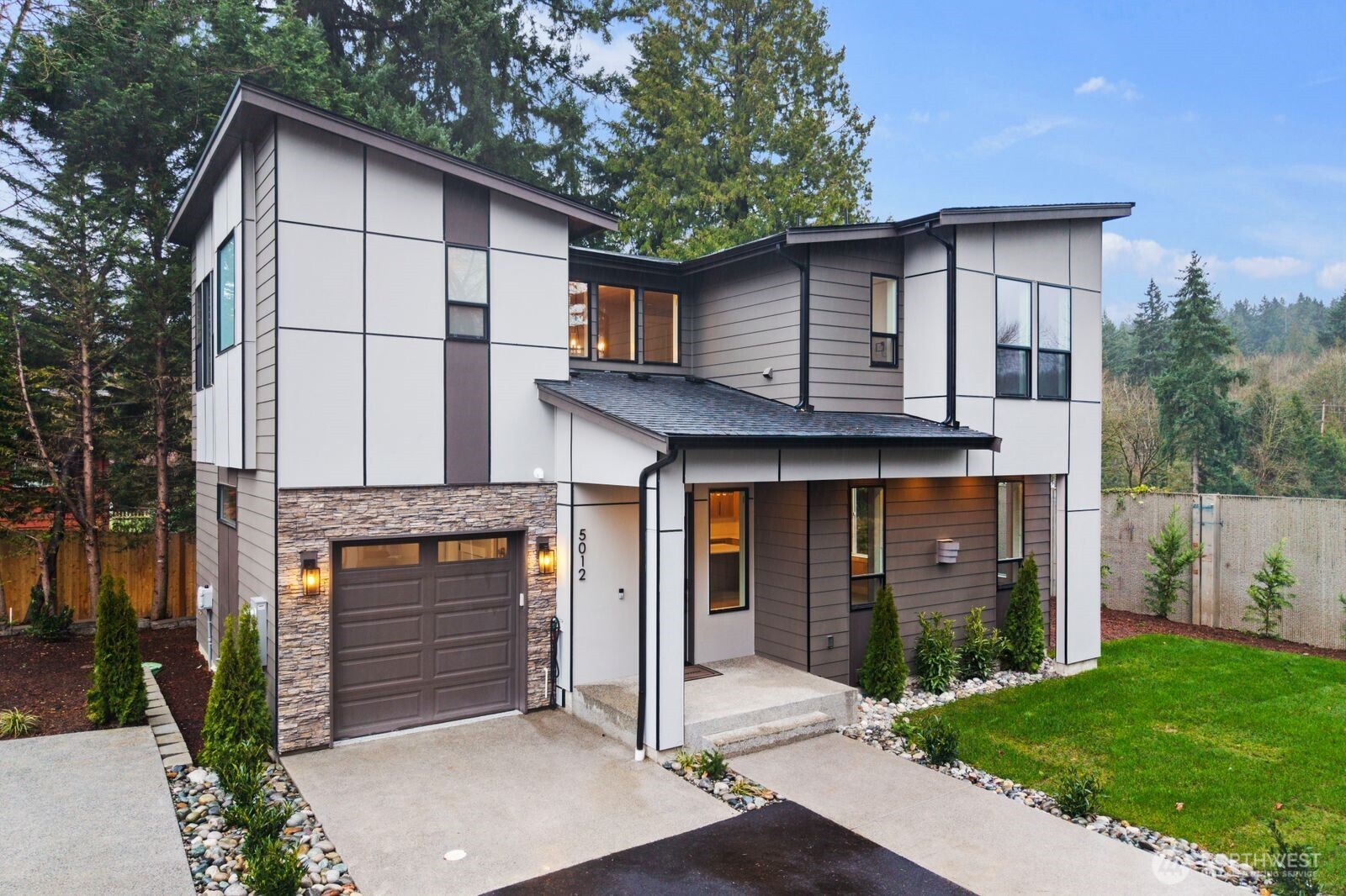 5012 114th Avenue NE