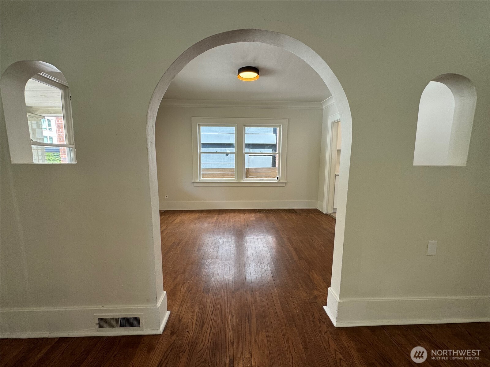 811 NE 66th Street
