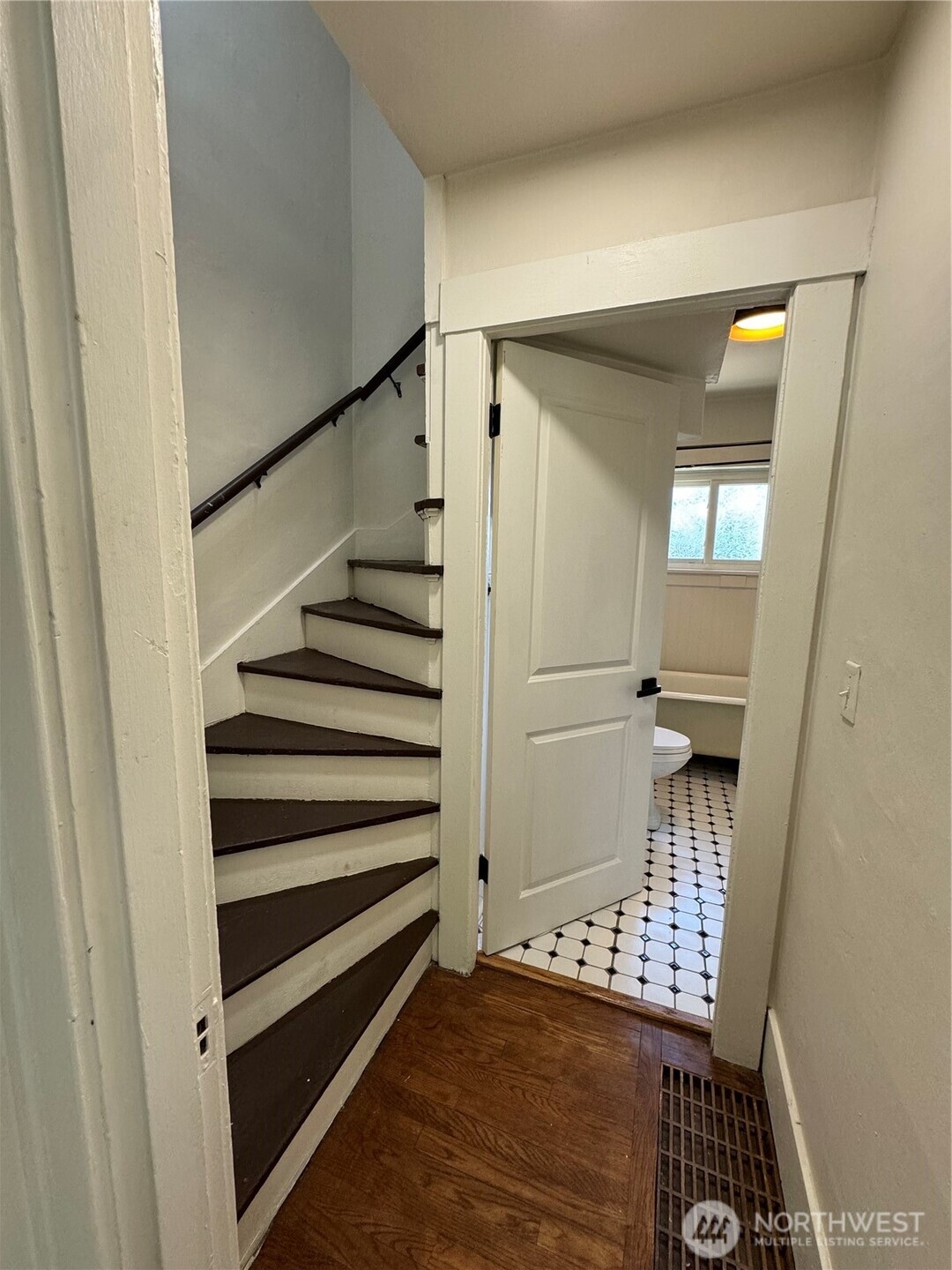 811 NE 66th Street