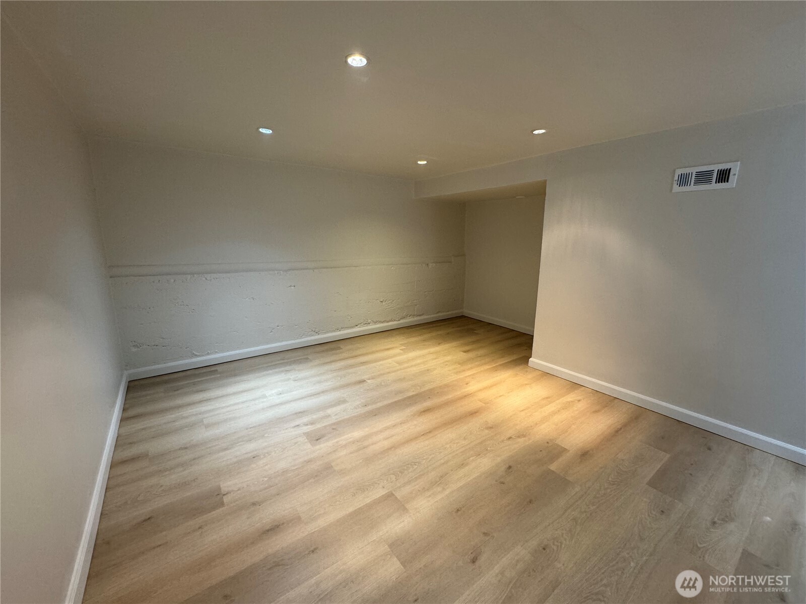 811 NE 66th Street