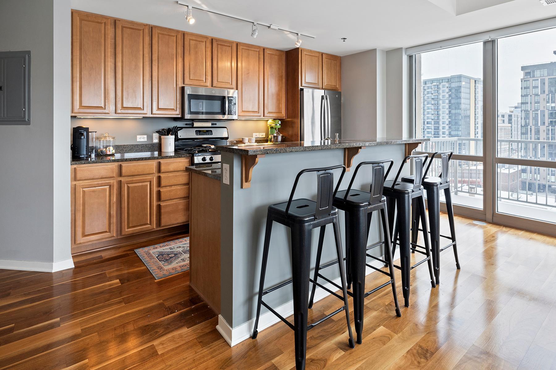 929 Portland Avenue Unit: 805