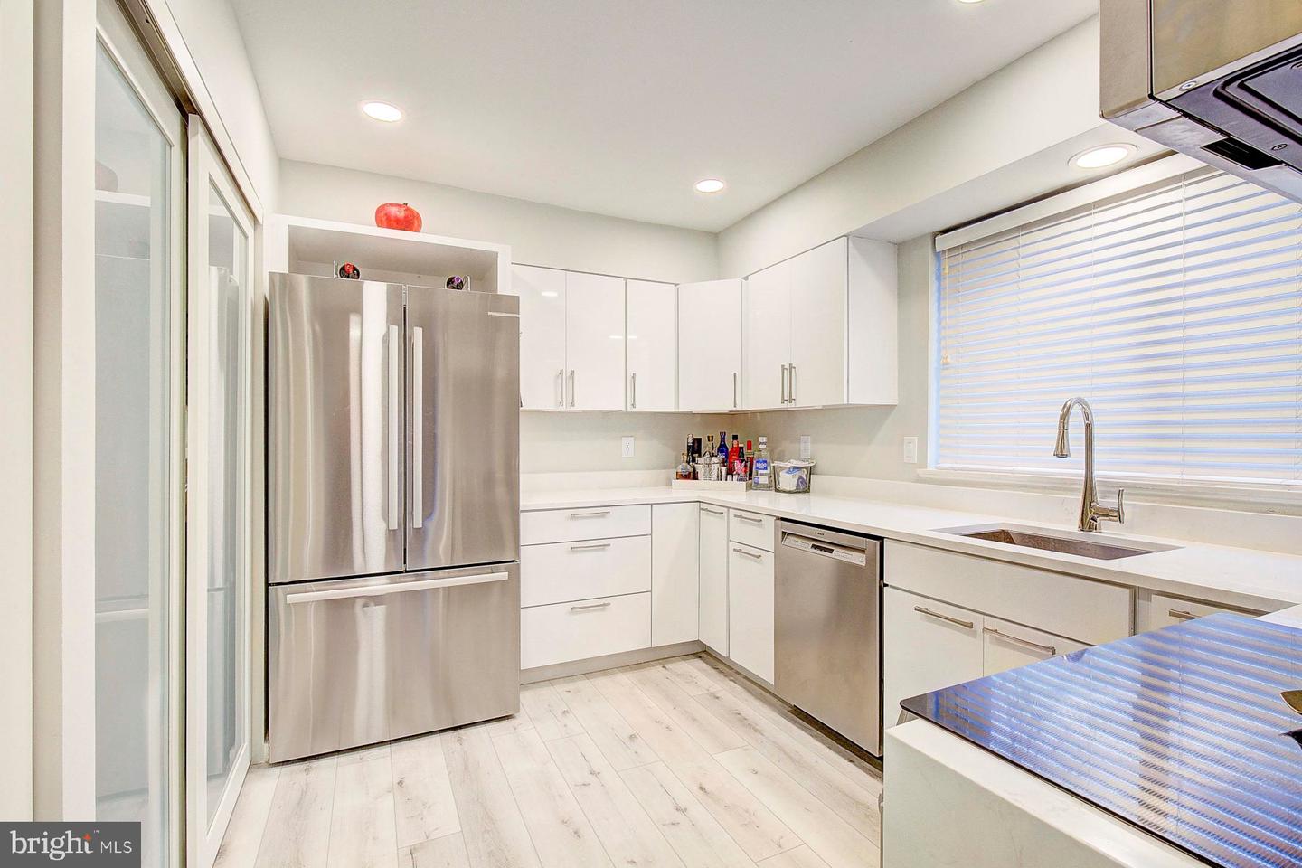 14 President Point Dr #A1