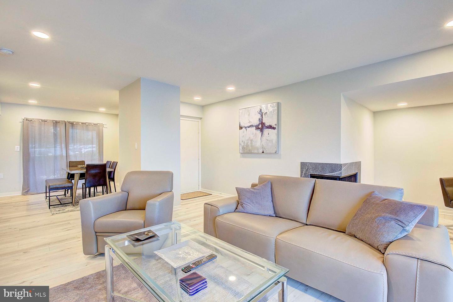 14 President Point Dr #A1