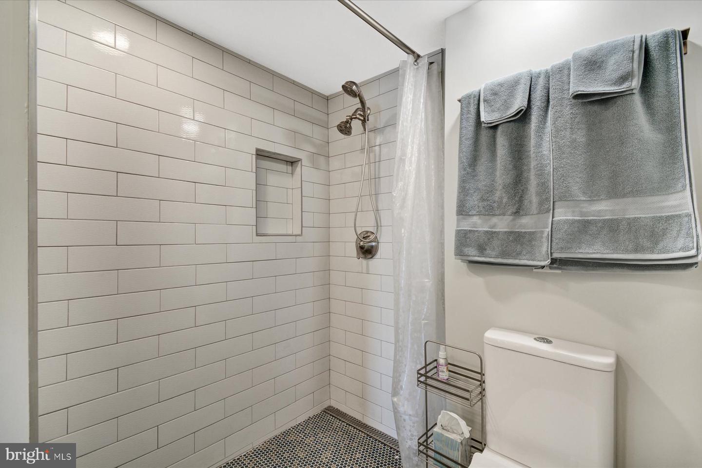 14 President Point Dr #A1