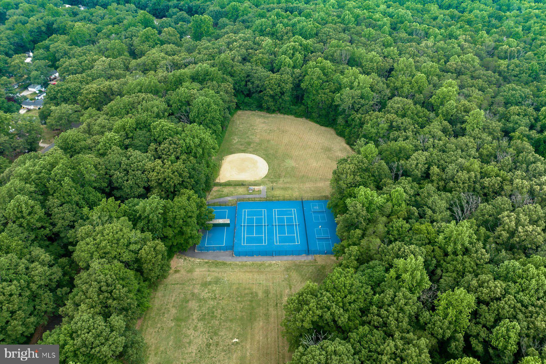 1523 Patuxent Manor Rd