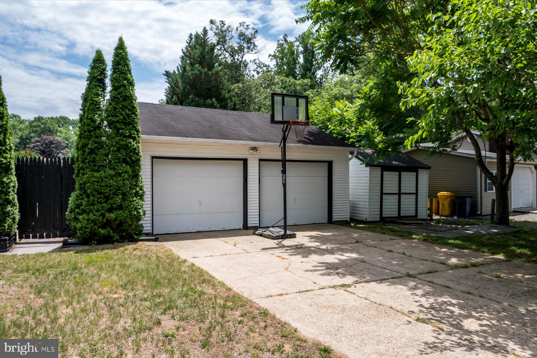 1523 Patuxent Manor Rd