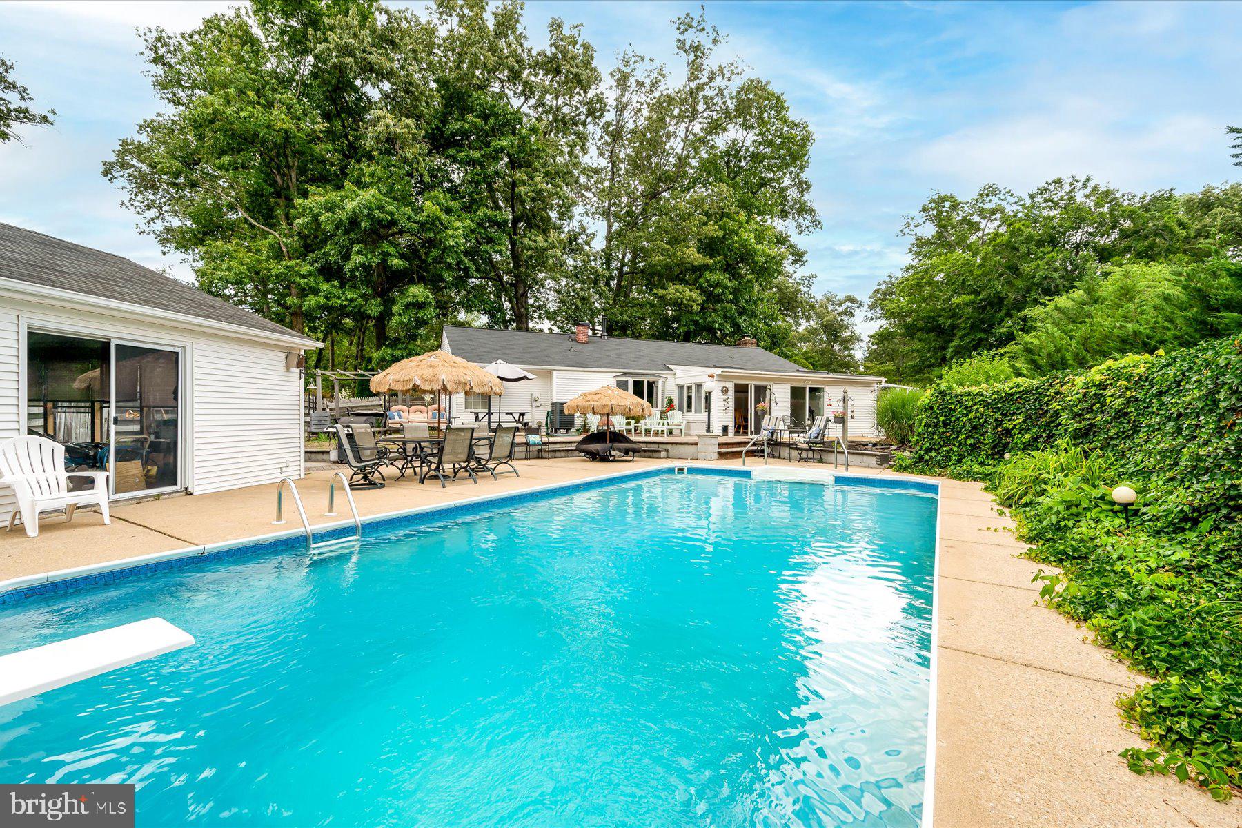 1523 Patuxent Manor Rd