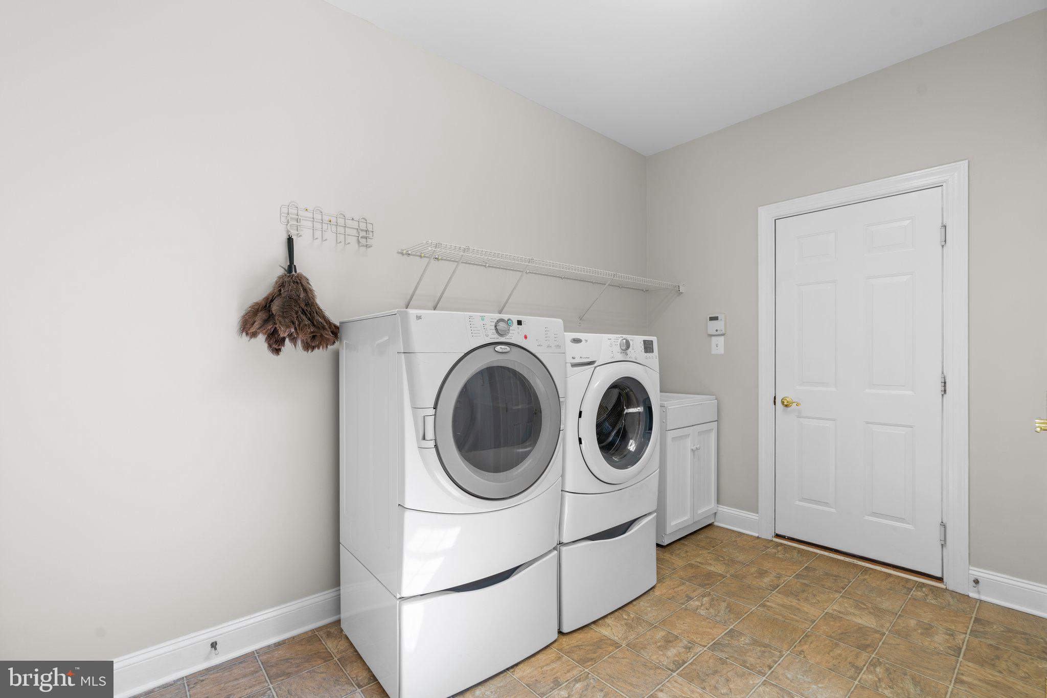 1221 Tailwind Ct