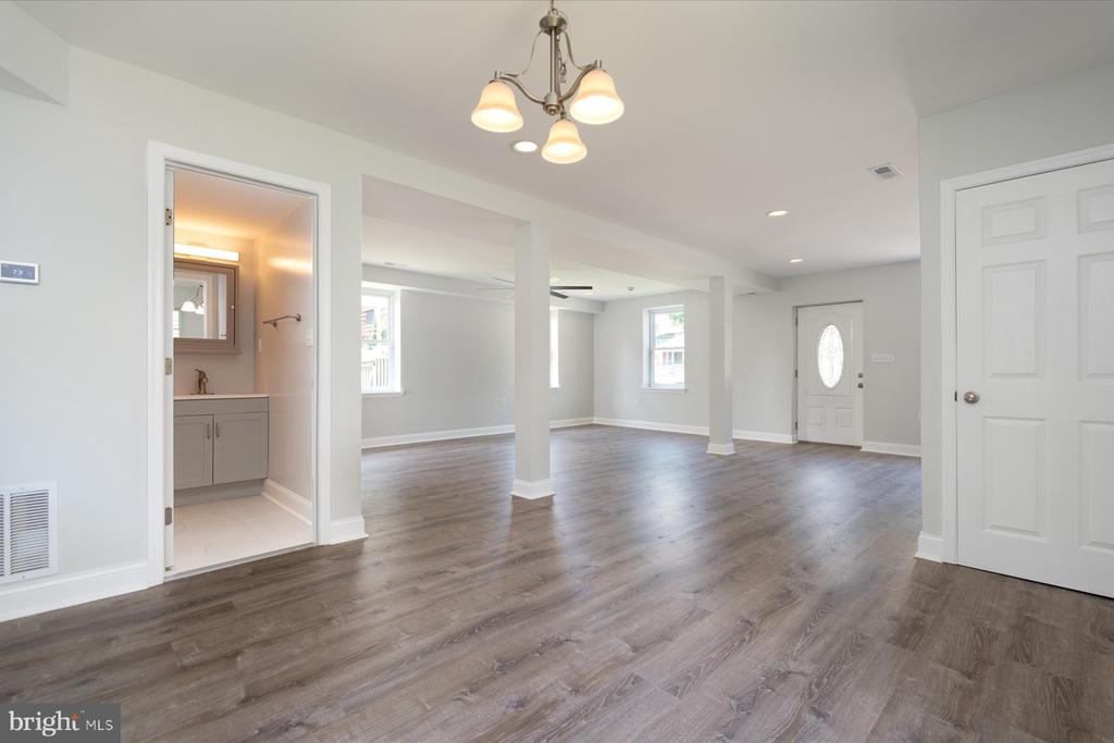 919 Annapolis Ave