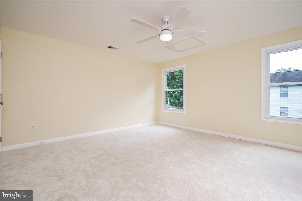 919 Annapolis Ave
