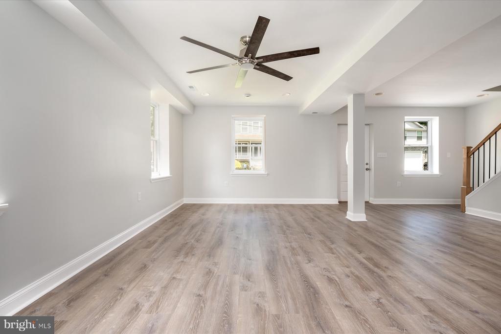 919 Annapolis Ave