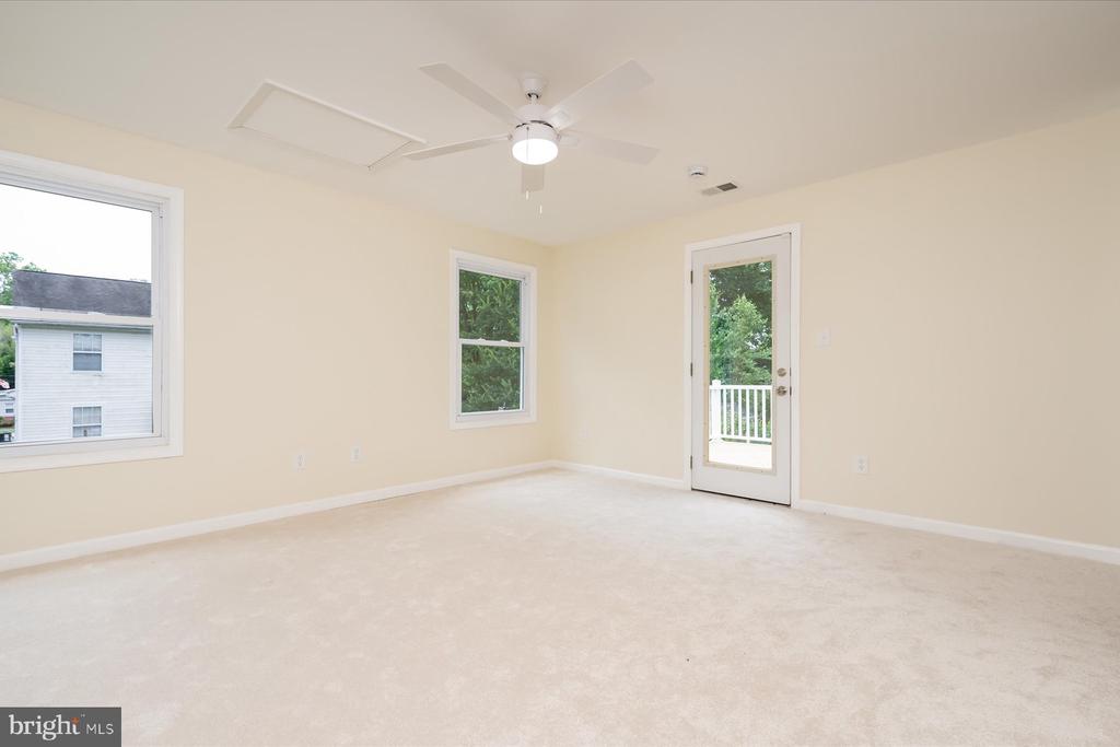 919 Annapolis Ave