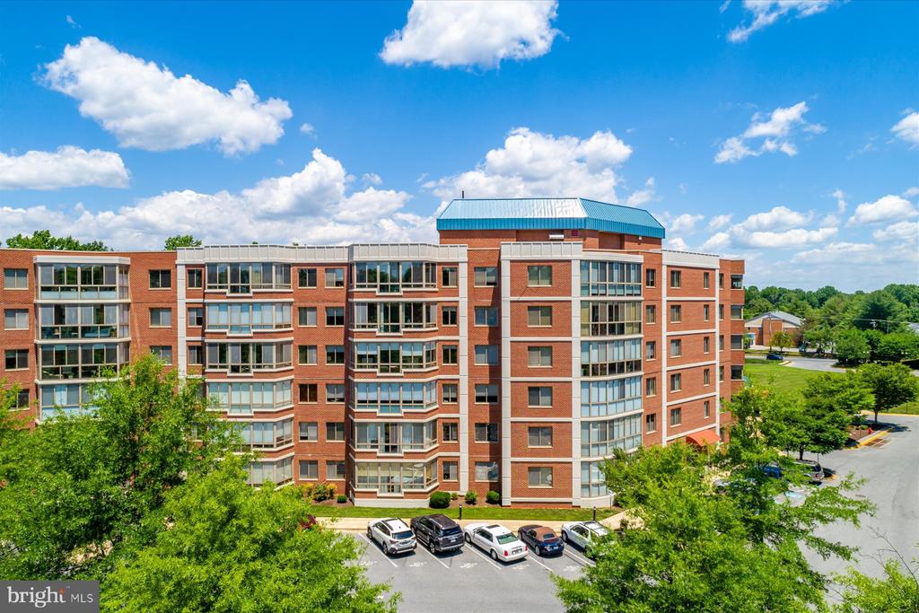 940 Astern Way #302