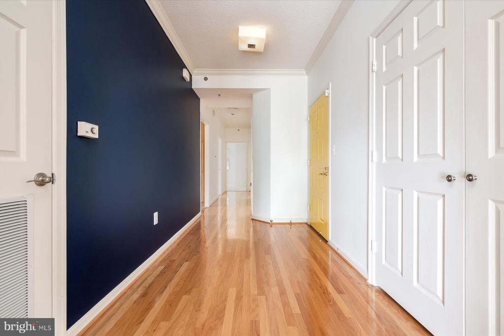 940 Astern Way #302