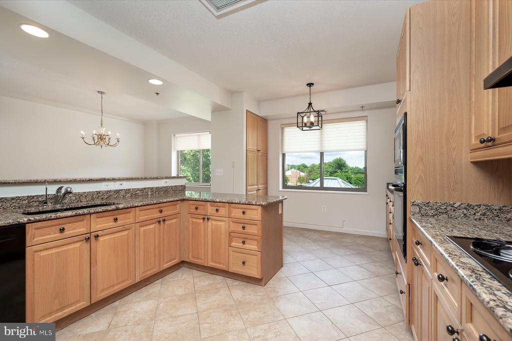 940 Astern Way #302