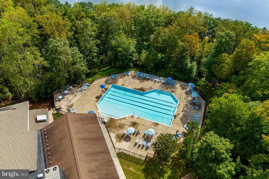 940 Astern Way #302