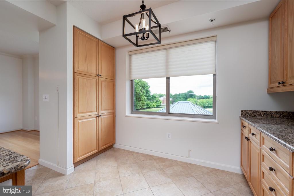 940 Astern Way #302