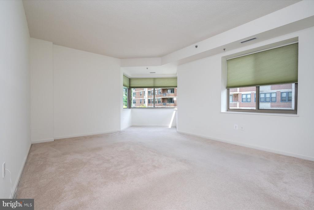 940 Astern Way #302