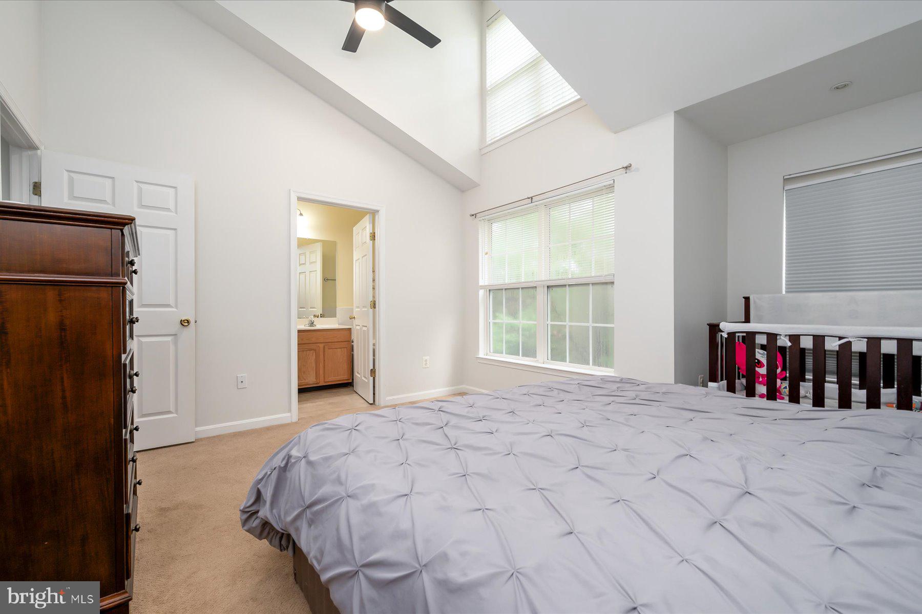 77 HARBOUR HEIGHTS DR #77