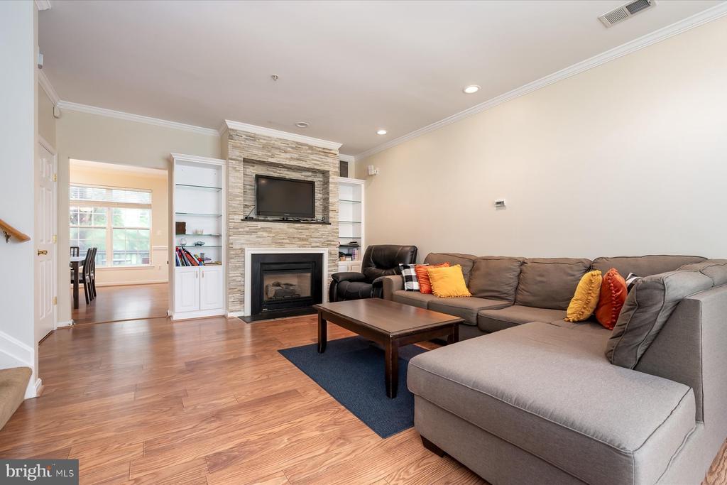 77 HARBOUR HEIGHTS DR #77