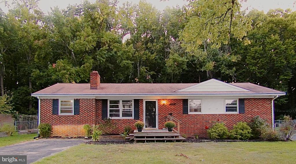 1501 Warfield Rd